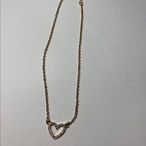 Heart necklace choker